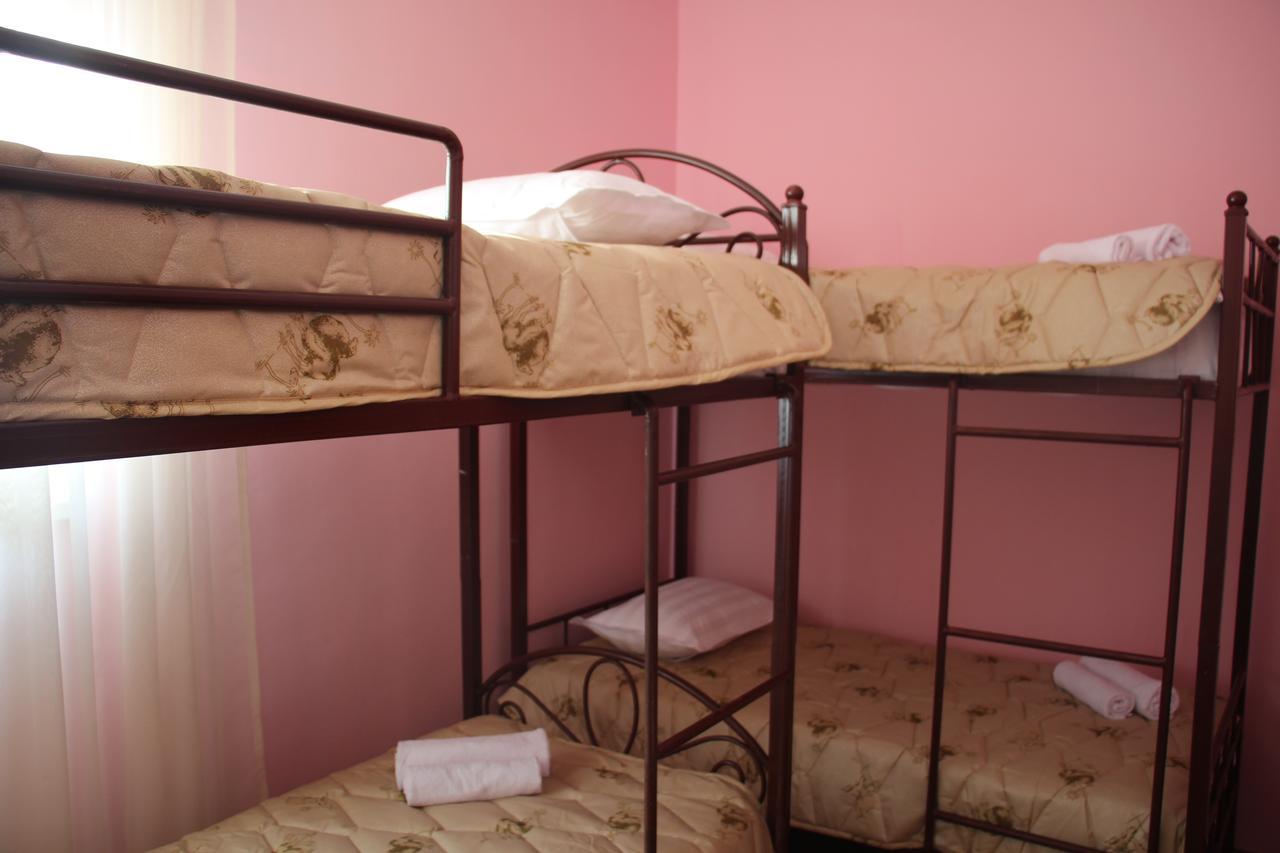 Dream Hostel Shymkent Esterno foto