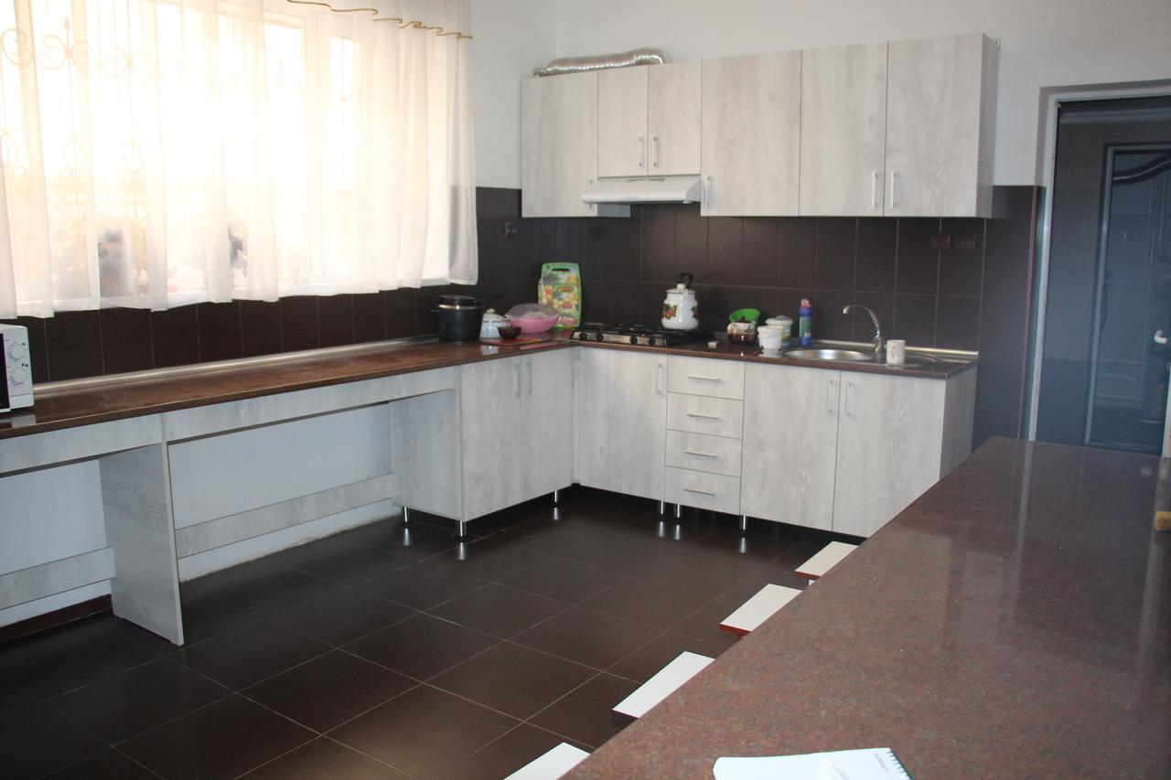 Dream Hostel Shymkent Esterno foto
