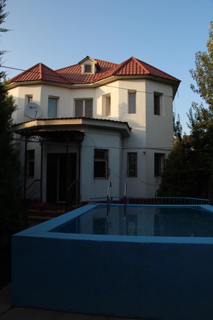 Dream Hostel Shymkent Esterno foto