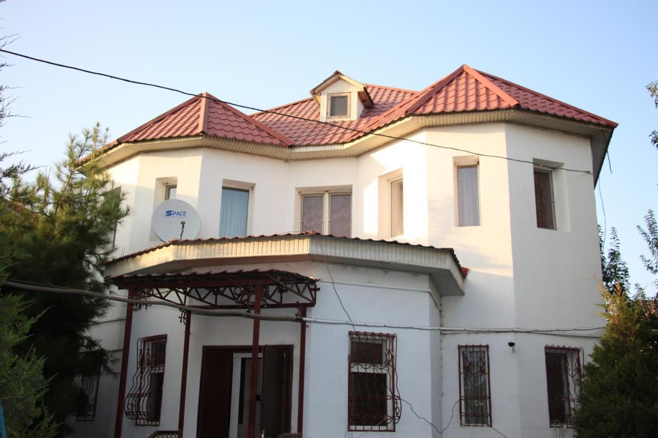 Dream Hostel Shymkent Esterno foto